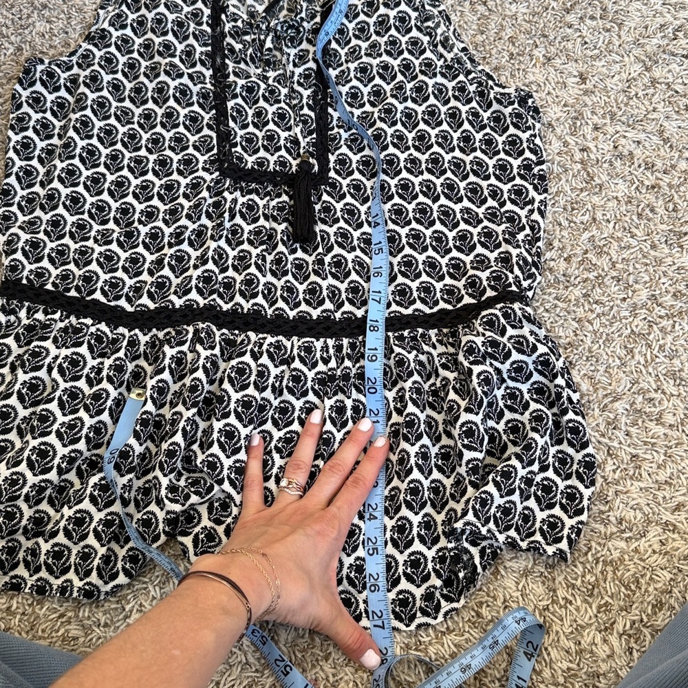 Luna Moon Peplum Tank Top Floral Black and White Size Medium Large - Picture 13 of 13